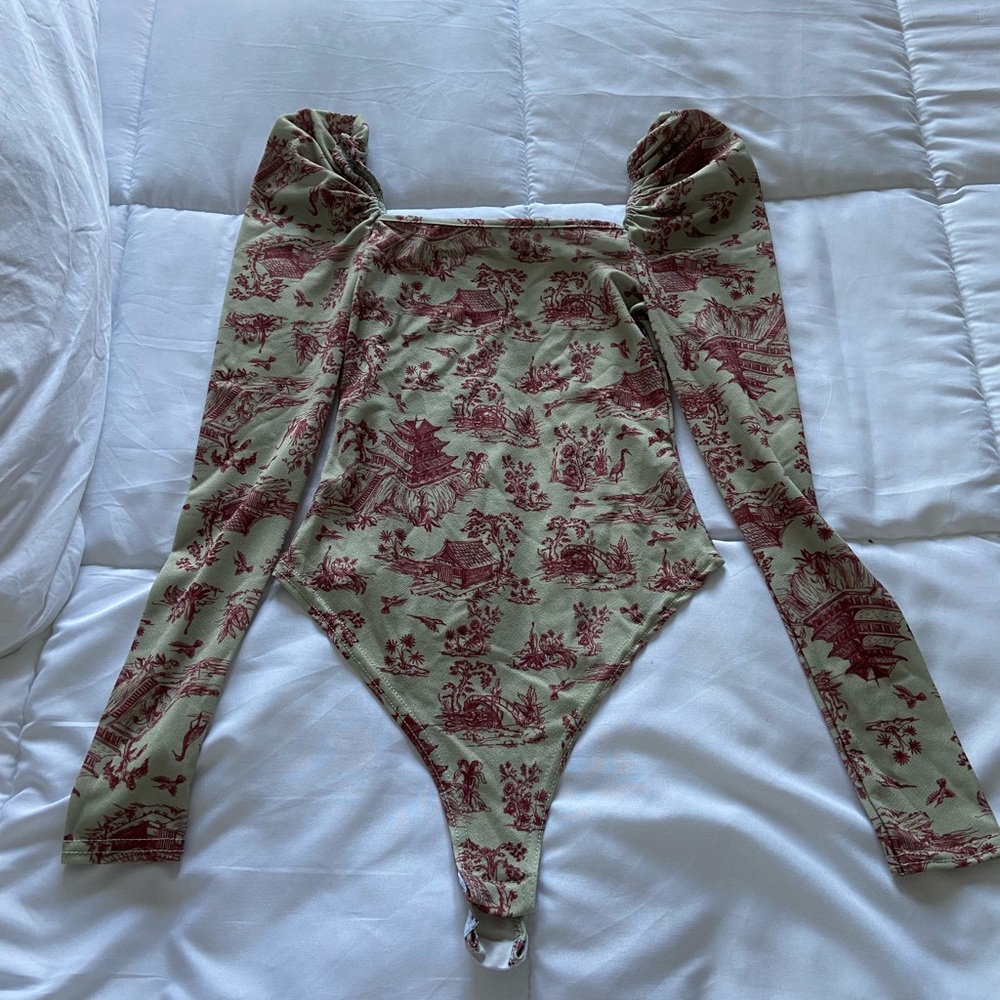 Pretty Little Thing Body Suit